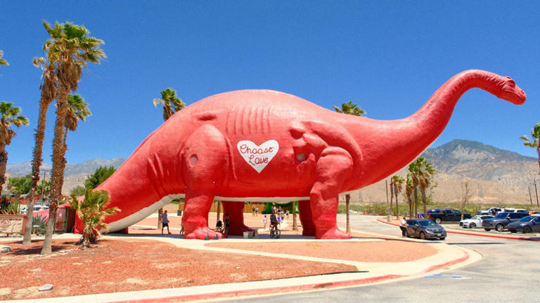 7 Old-School Roadside Attractions Worth a Detour