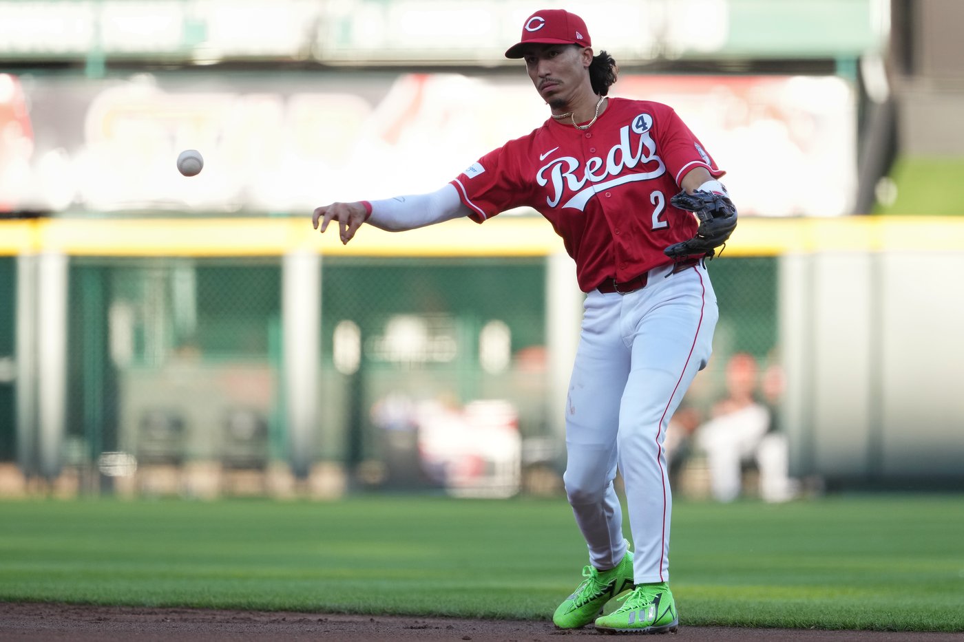 Blake Dunn's walk-off single in 10th lifts Reds past Royals 4-3