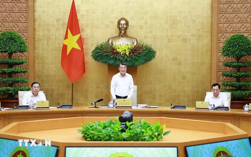 Thủ tướng: Tập trung thực hiện đồng bộ các giải pháp thúc đẩy tăng trưởng