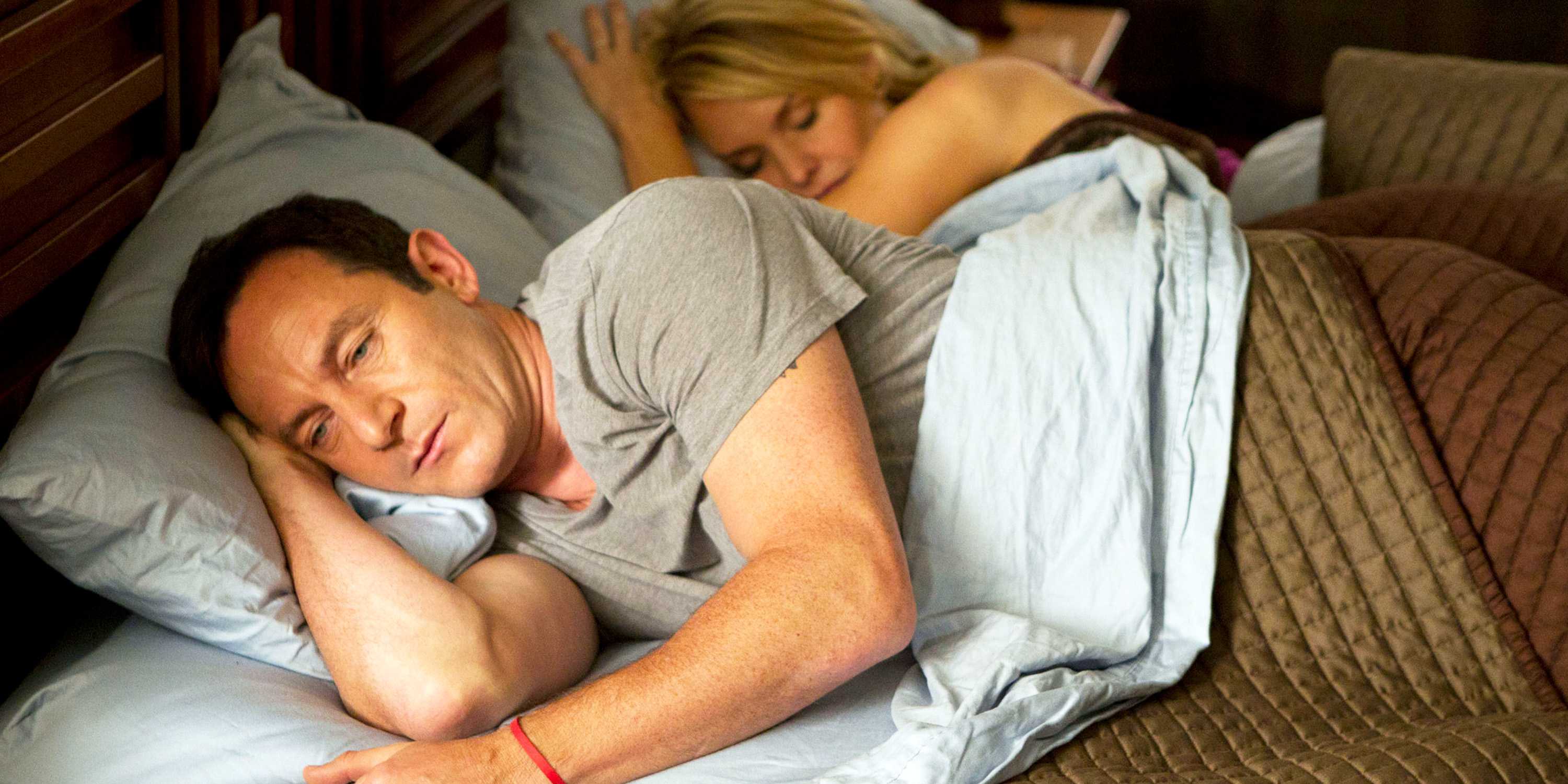 Jason Isaacs in bed in Awake 2012