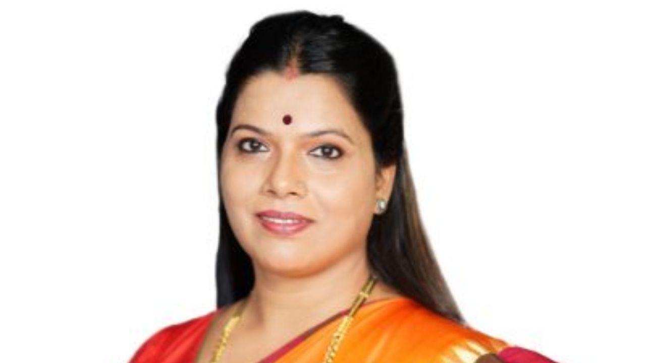BMC to issue QR code-based identity cards to 99,345 hawkers from June ...
