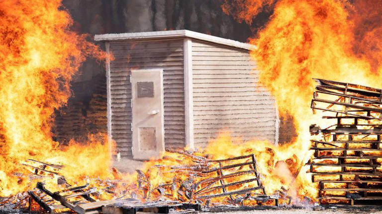 She watched a wildfire destroy her town, so she's building fire-proof ...