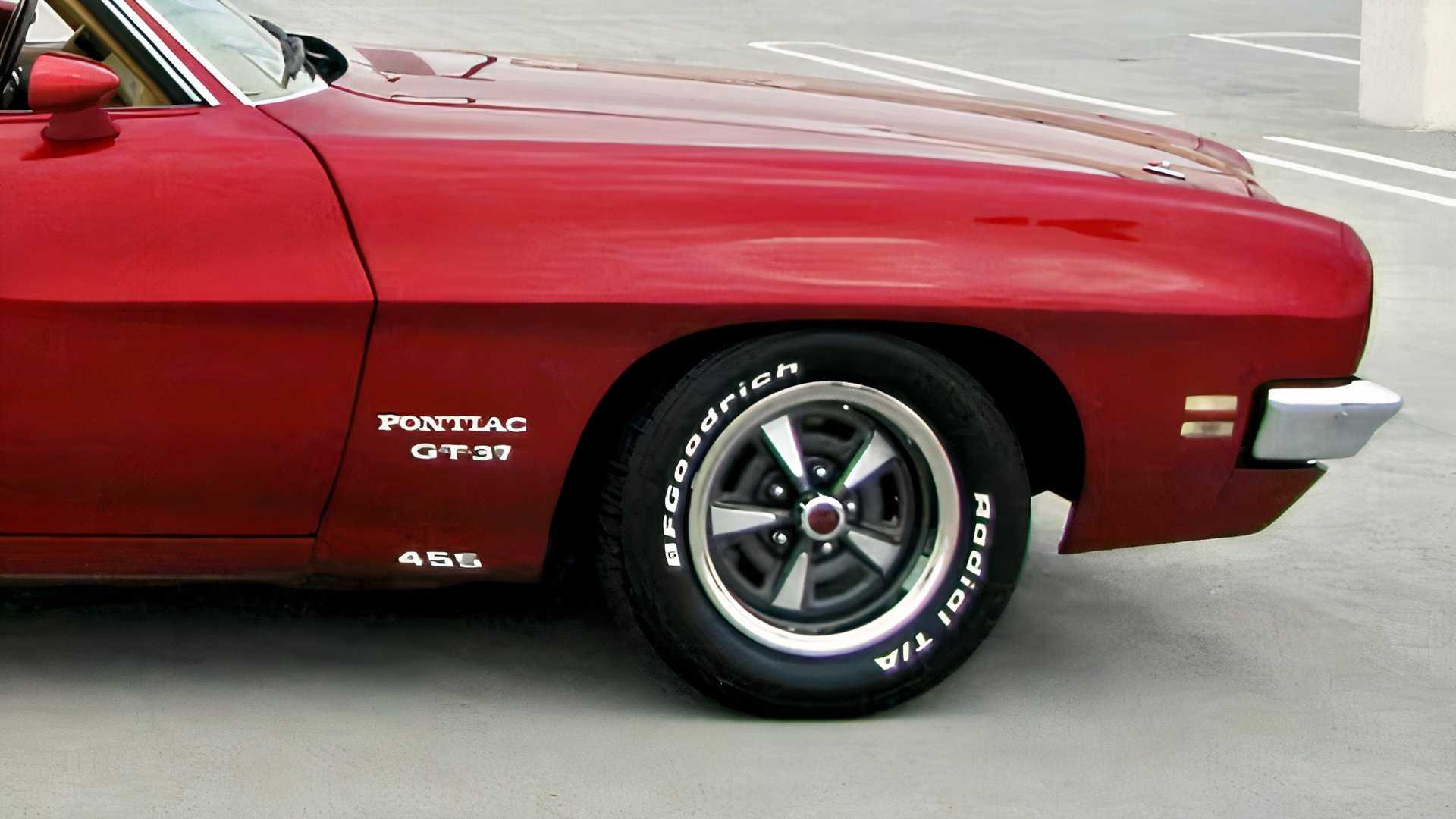 1971 Pontiac GT-37 fender