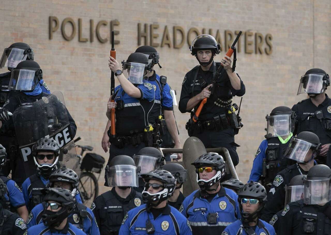 Austinites filed fewer police complaints in 2025 yet discipline increased