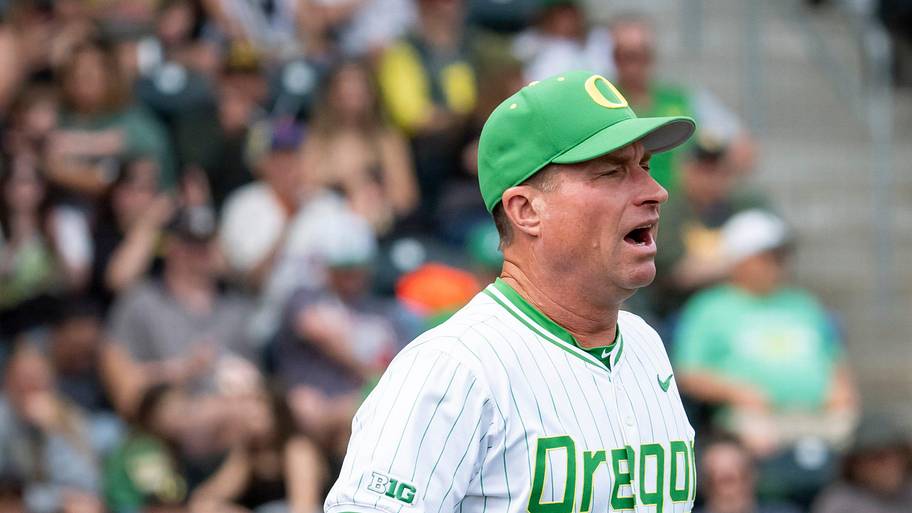 Oregon and Texas rankings change before Austin super regional