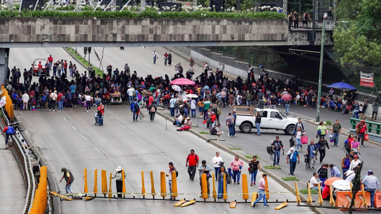 Marcha y bloqueos CNTE hoy 3 de junio en CDMX en vivo | Termina reunión ...