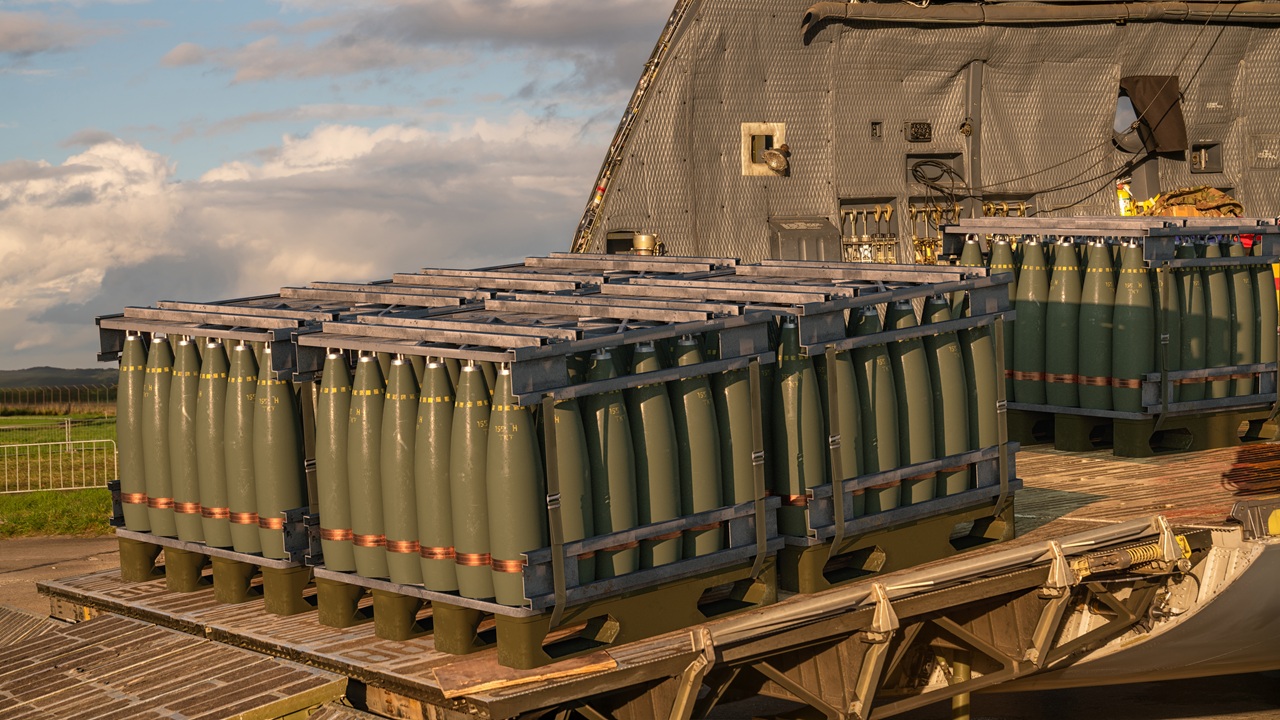 Poland is making more 155mm artillery shells—with British help