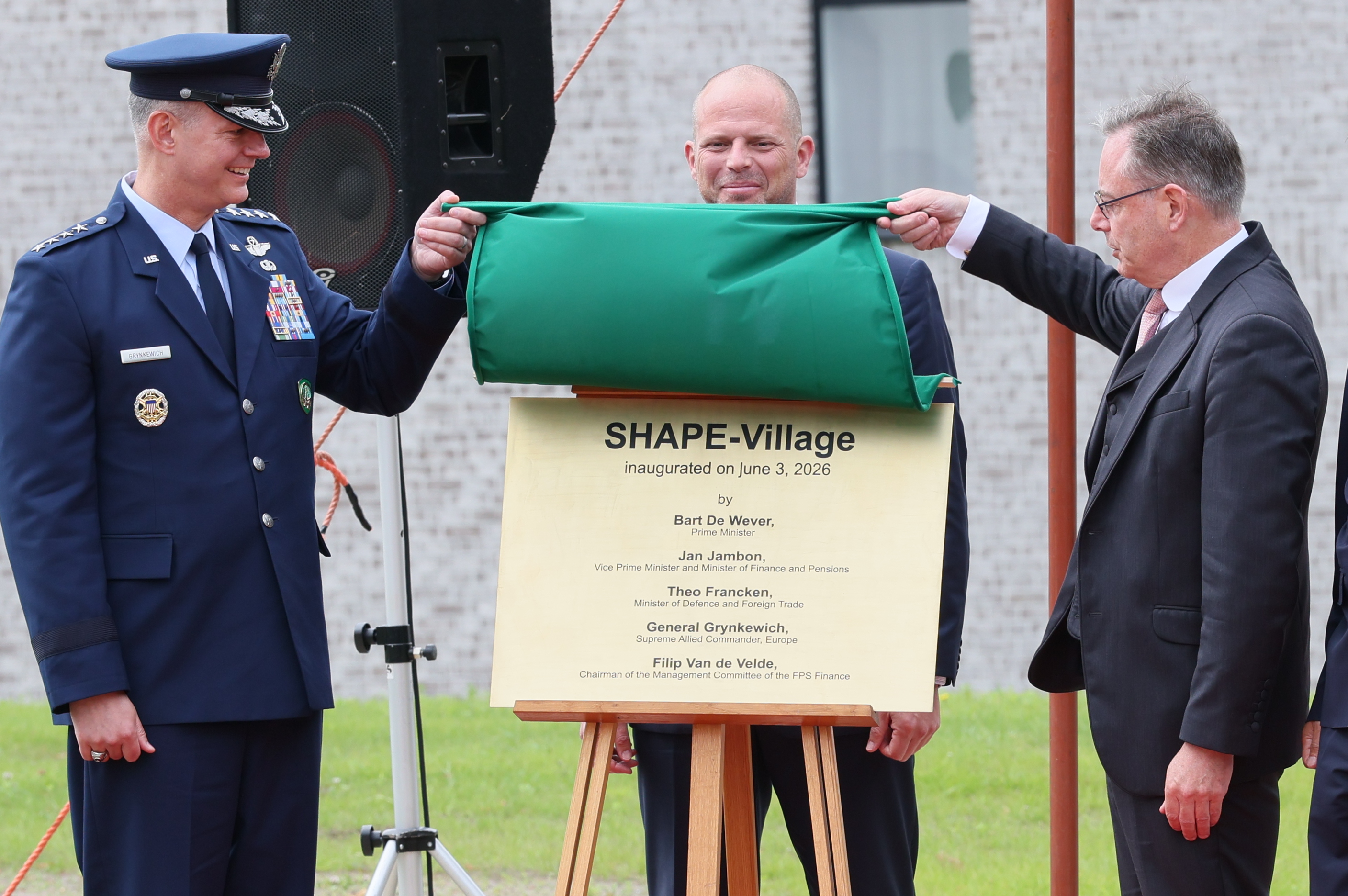 Inauguration du nouveau Shape-Village : un signal fort de la Belgique ...
