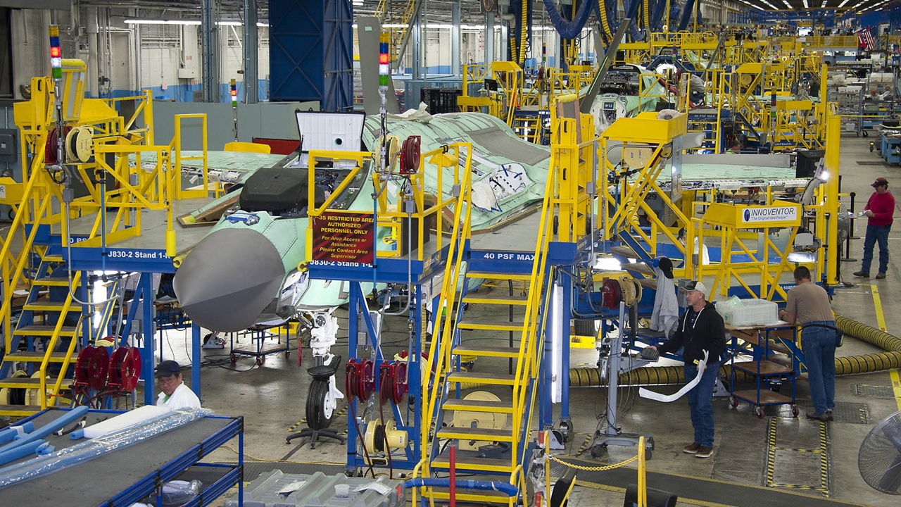 Lockheed Martin awarded $1 billion in new contracts