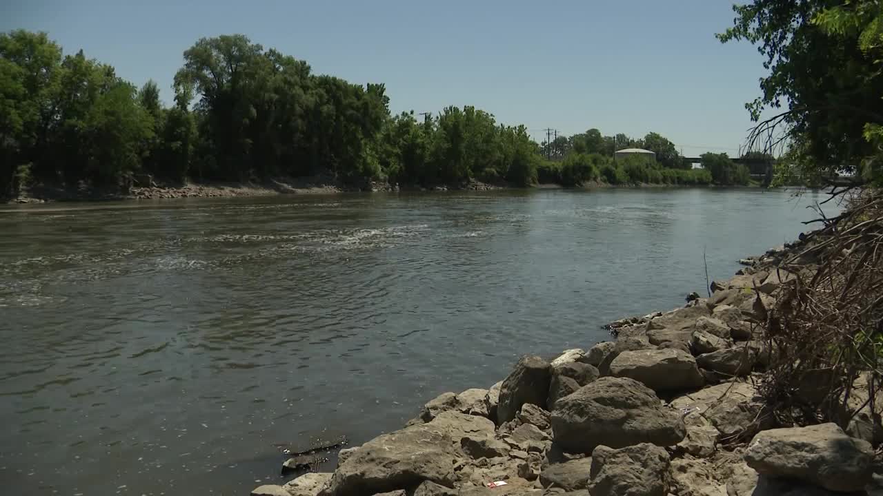 INSIGHT monitors water quality, environmental factors impacting Iowans