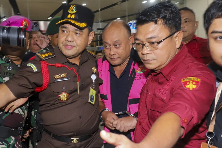 Người đứng đầu chương trình 'bữa ăn học đường miễn phí' Indonesia bị bắt