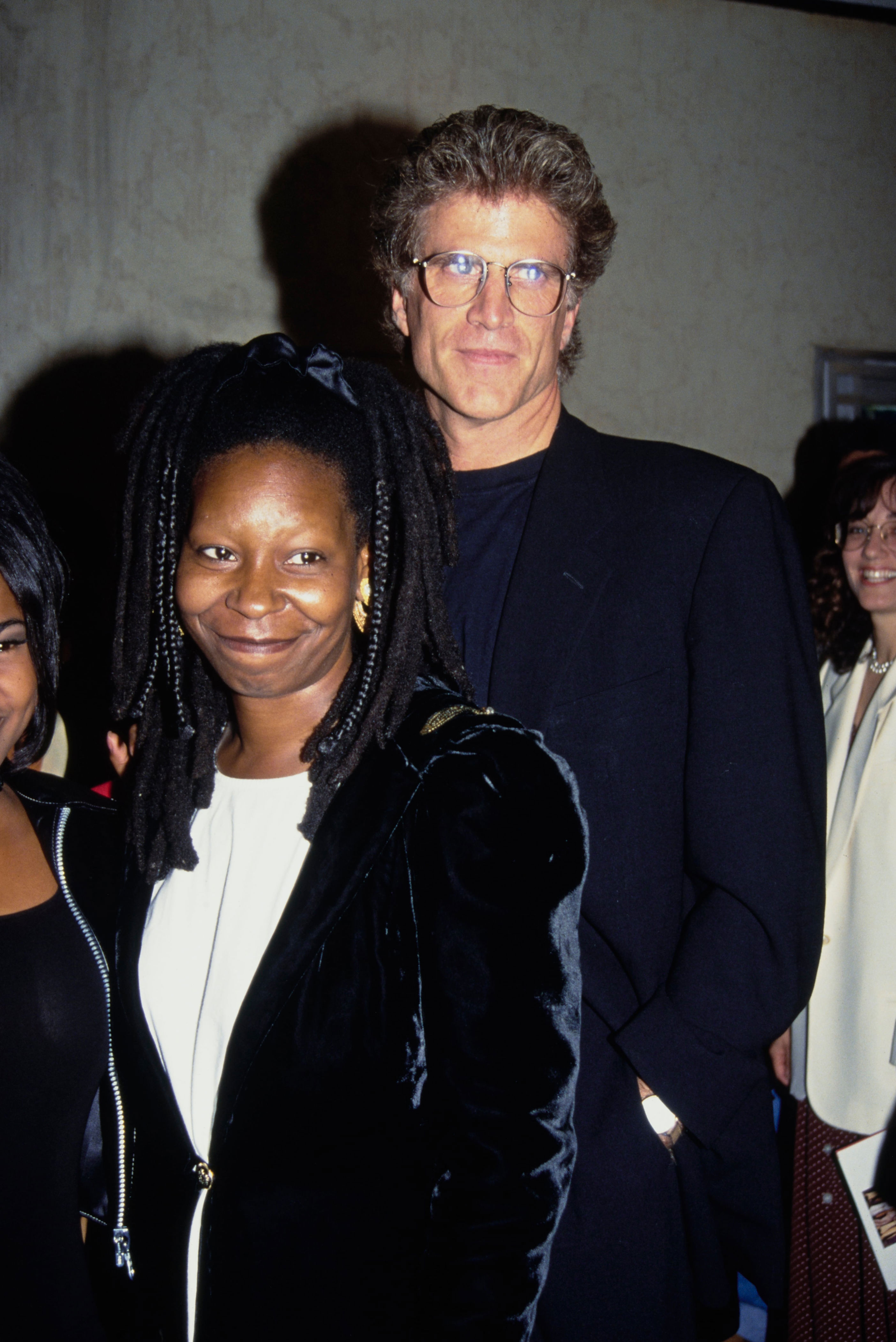 Danson and Goldberg dated from 1992 to 1993, while Danson was still married to Cassandra “Casey” Coates. / Vinnie Zuffante / Getty Images