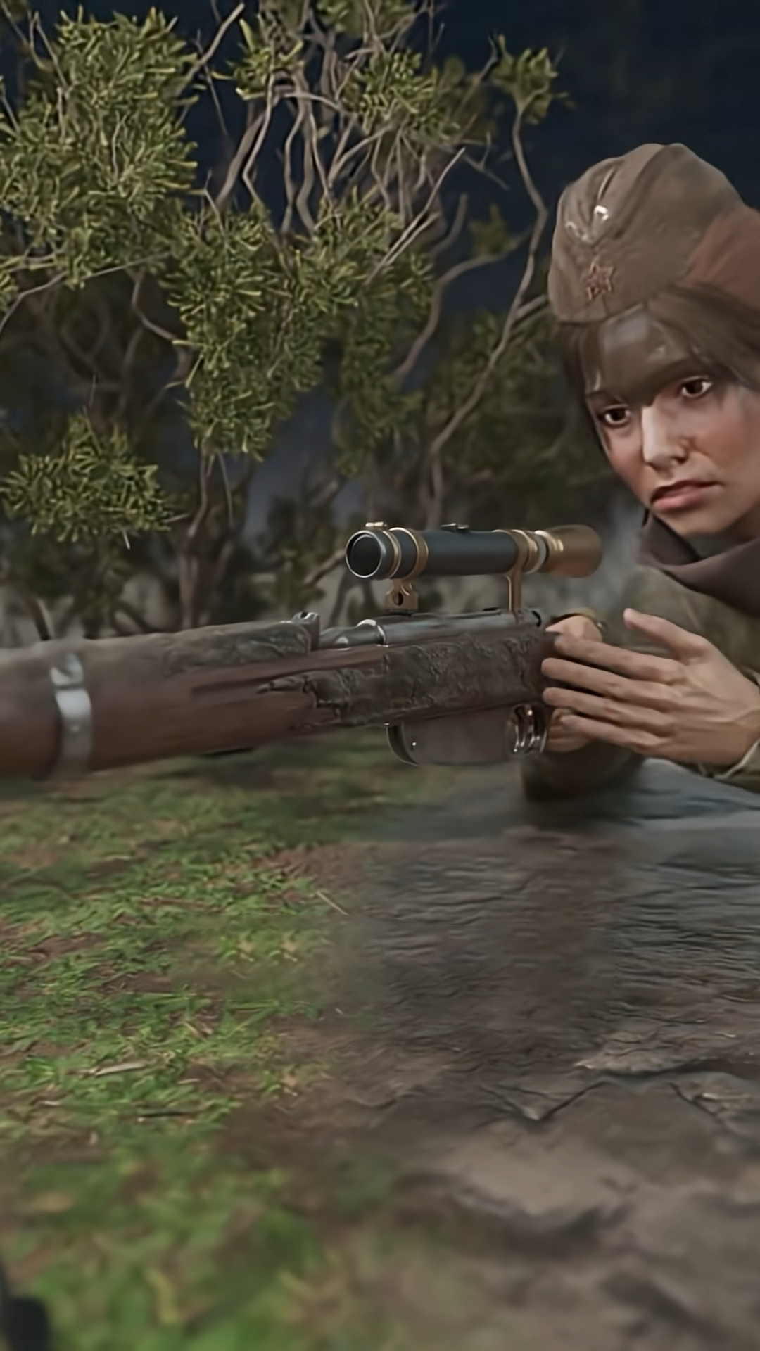 Why did this sniper cover her rifle in mud?