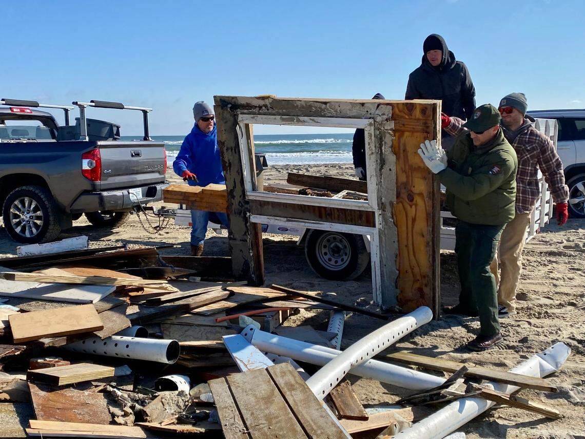 Pricey Home Falls Into Ocean On NC s Outer Banks Creating Debris Trail 