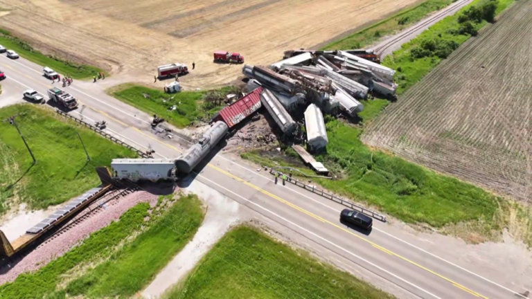 1 dead, 1 life flighted after semi and train collide in Iowa