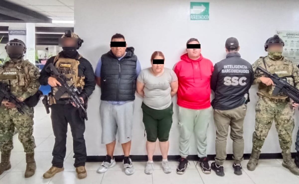 Capturan a tres presuntos integrantes de "Los Tanzanios" en Iztapalapa;  aseguran arma de fuego y droga