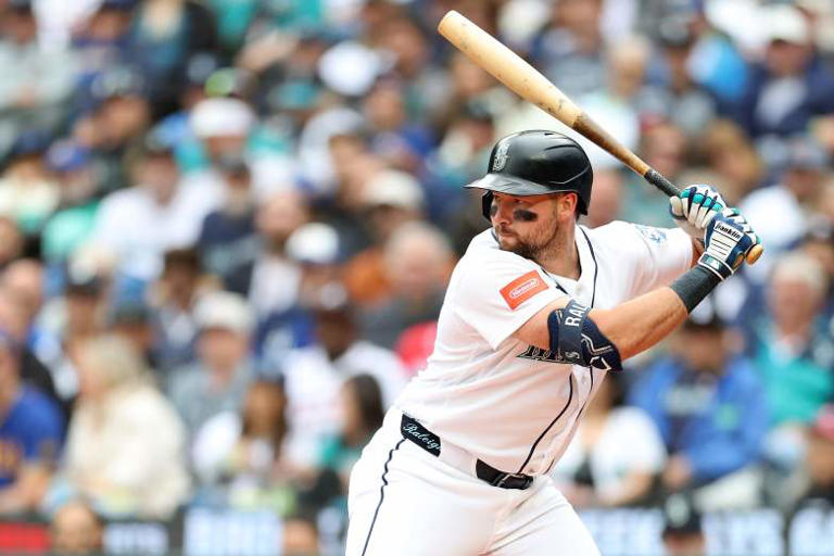 Cal Raleigh injury return date set for the surging Seattle Mariners