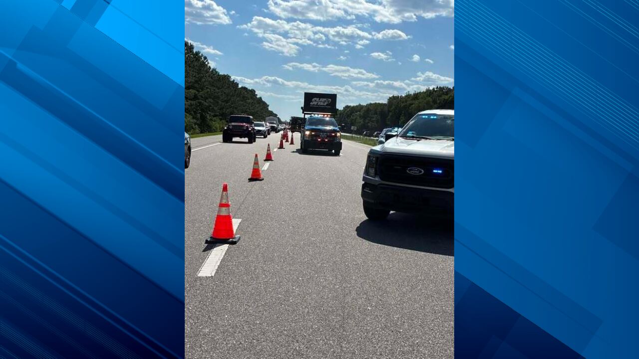 4-vehicle crash causes lane blockage on Highway 31 in Horry County