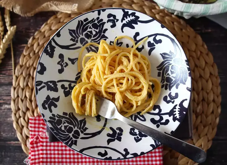 Pumpkin and ricotta sauce, perfect for serving pasta or filling ravioli!