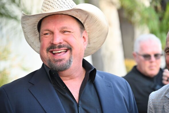 Country singer Garth Brooks' net worth as he could become richest ...