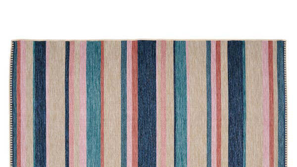 Transform your patio with Aldi's new weatherproof outdoor rugs in four ...