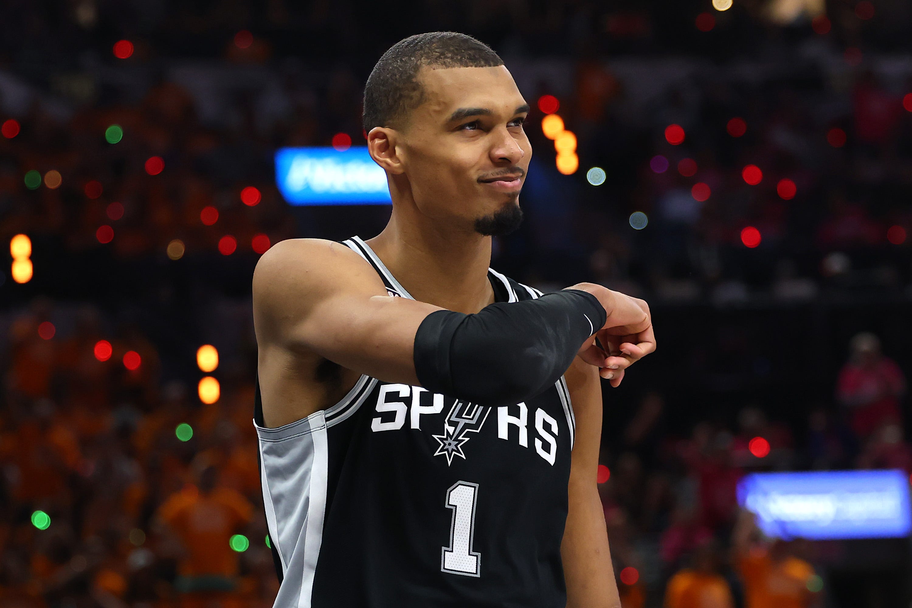 nba-finals-tv-schedule-where-to-watch-knicks-vs-spurs-tonight-game-2