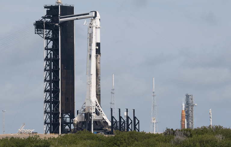 Why SpaceX now sees the moon as the faster bet