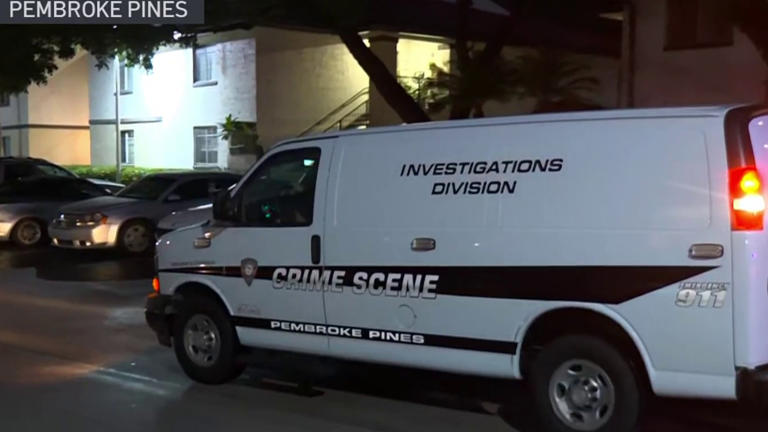 Man taken into custody after SWAT standoff at Pembroke Pines apartment ...