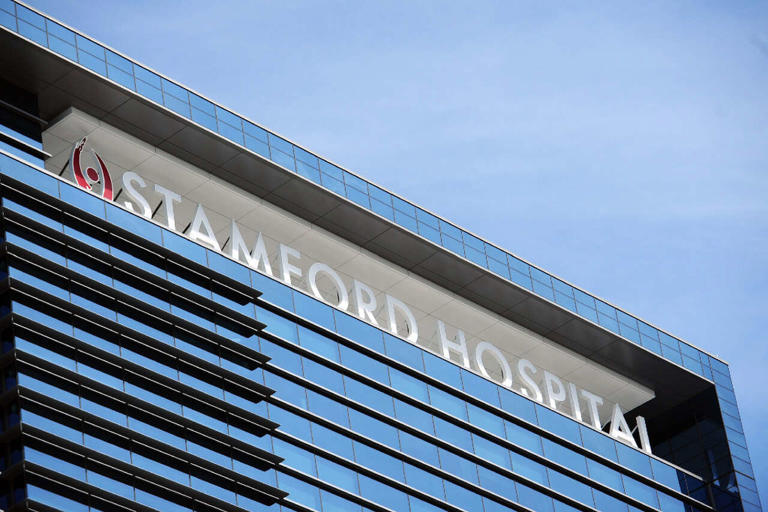 Patient blinded herself at Stamford Hospital due to monitoring failure ...