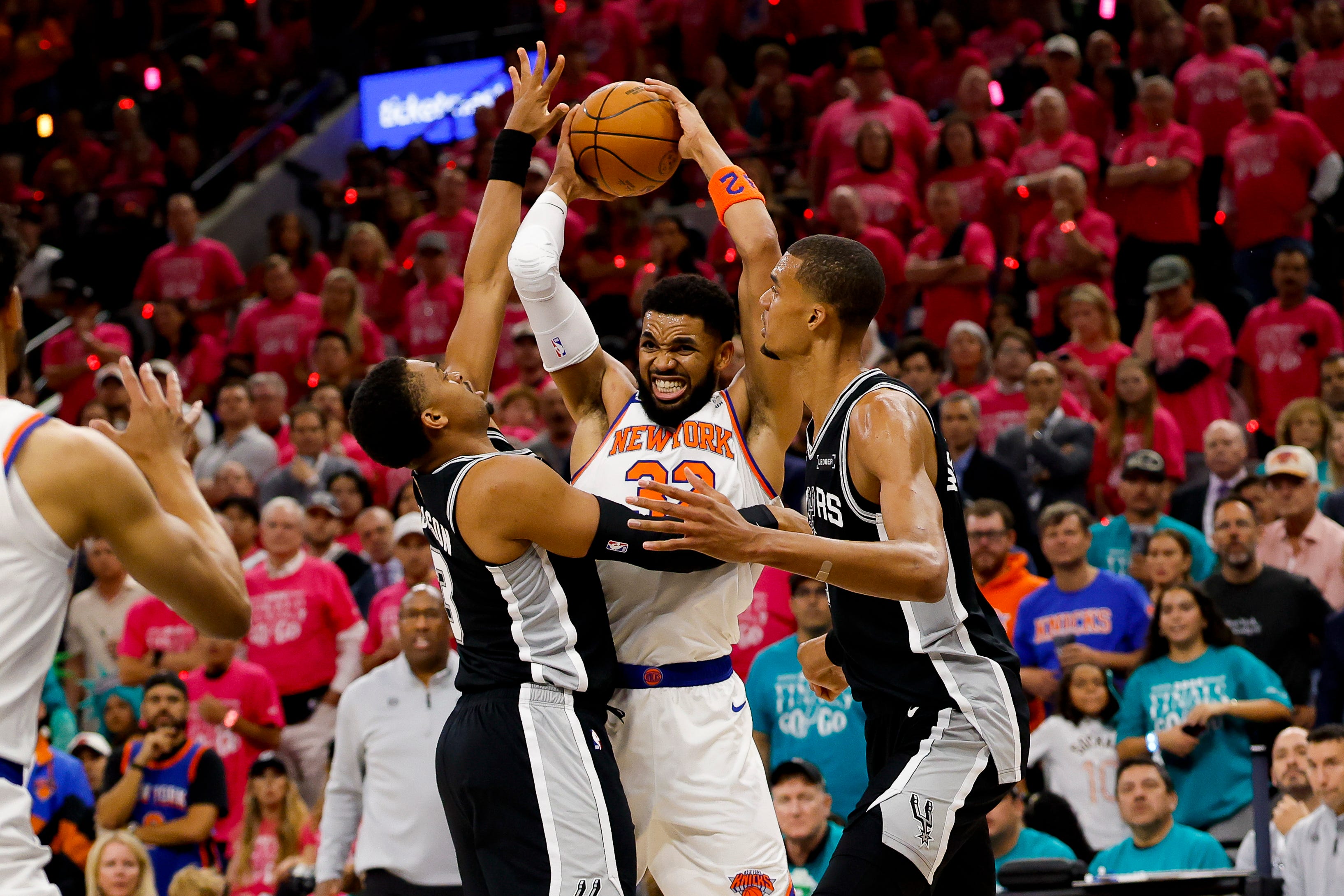 What channel is Knicks vs Spurs on? How to watch Game 2 Friday
