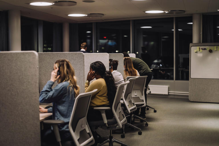 People are sharing the most gross, boring, and toxic jobs they've ever had