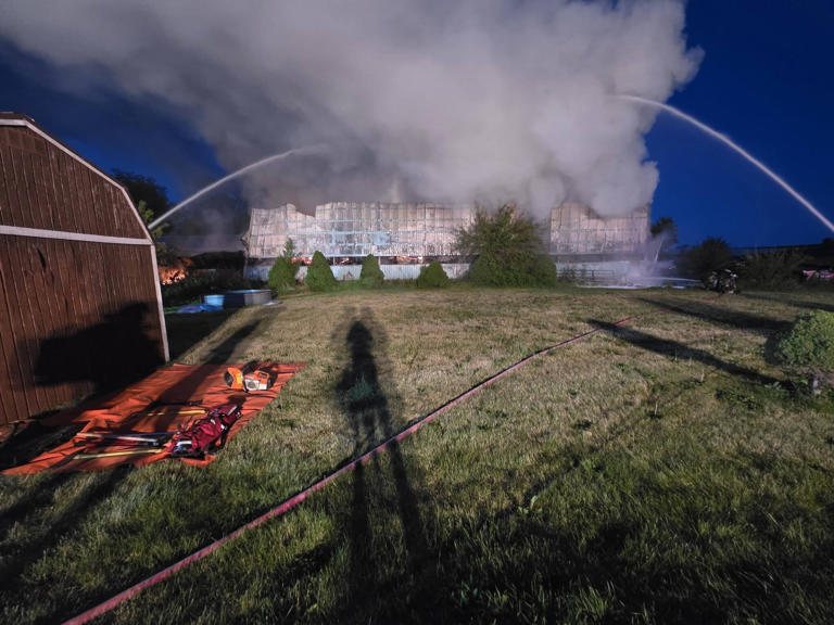 Firefighters battle large barn fire in Orangeville
