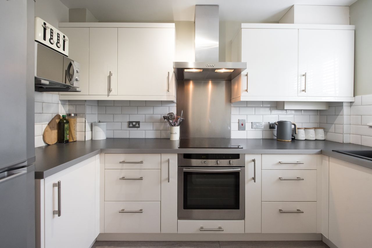 Stainless steel kitchen backsplash