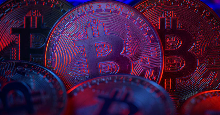 Bitcoin is weathering its ugliest week in months as narrative fades and ...