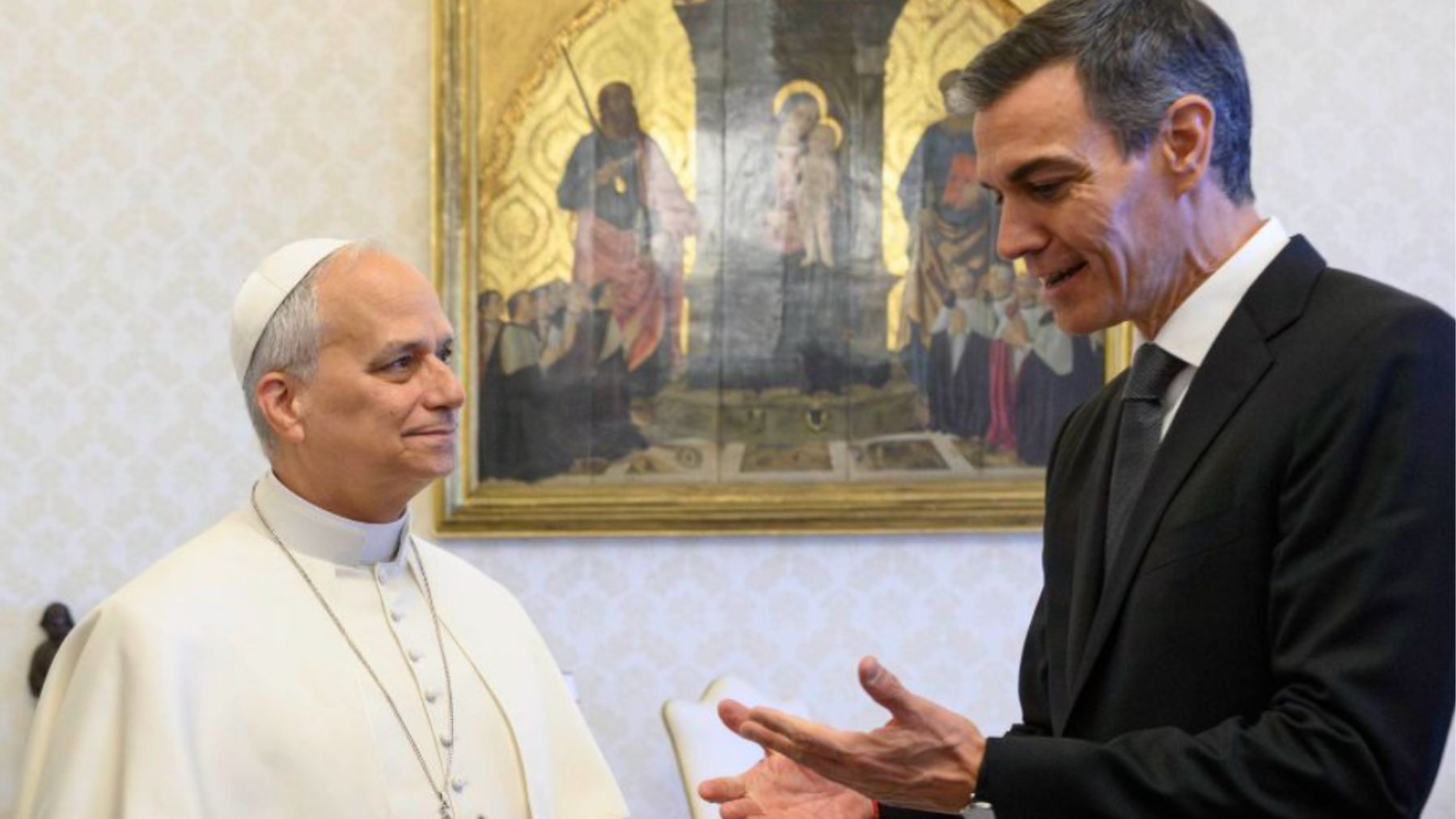 Sánchez se apuntó al acto del Papa con los inmigrantes pese a que León XIV  avisó que no quería políticos