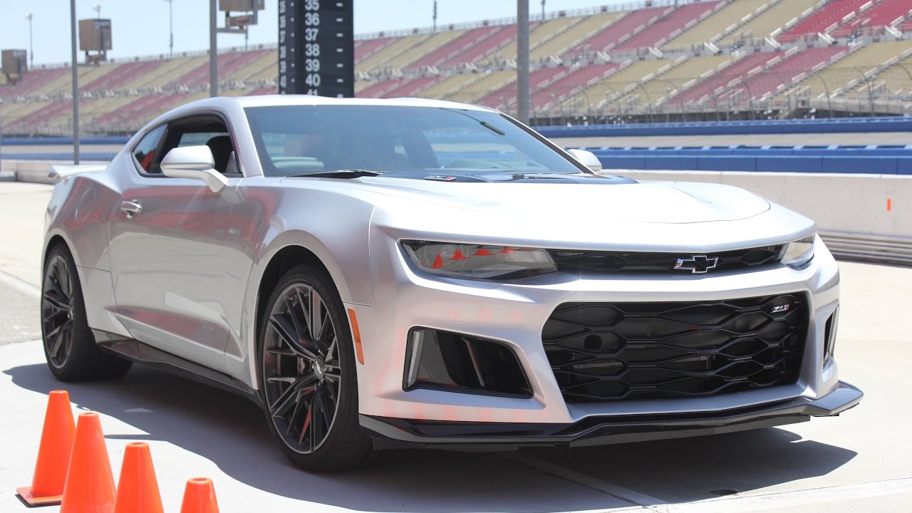 2017 Chevrolet Camaro ZL1 acceleration + braking