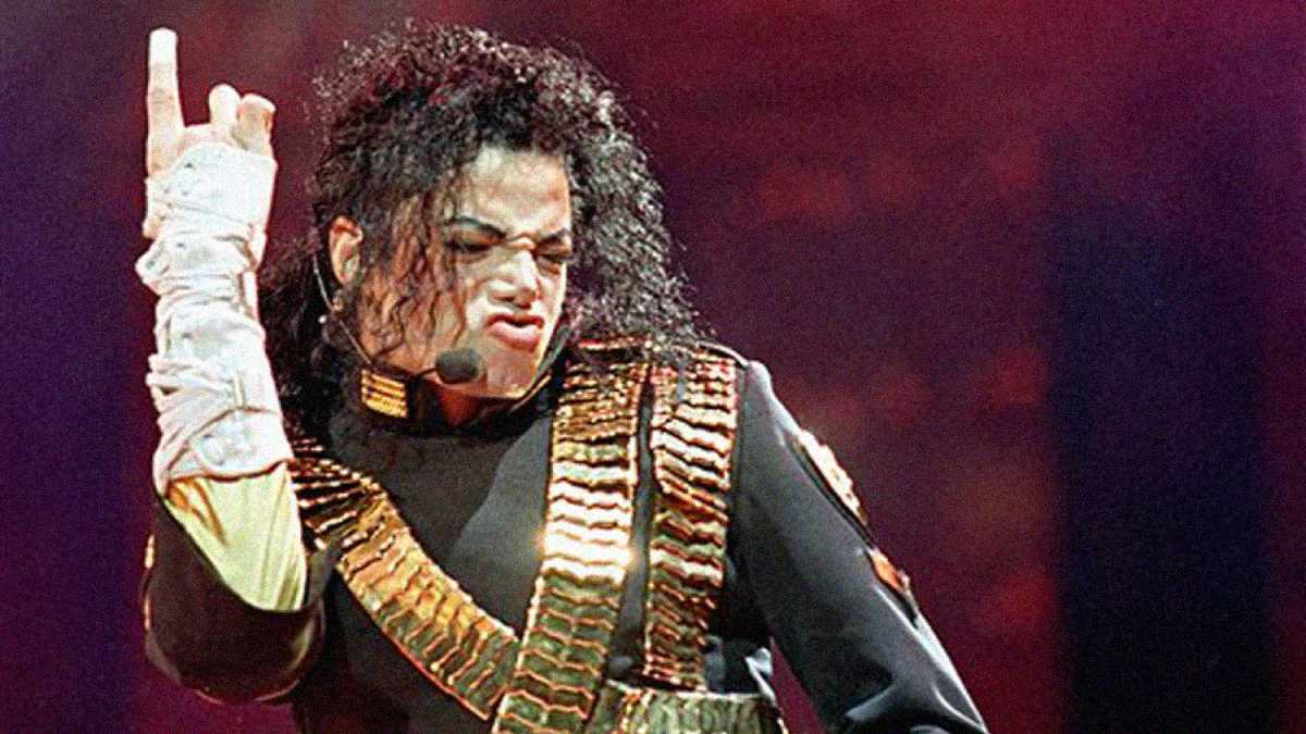 16 singers whose voices changed contemporary music forever