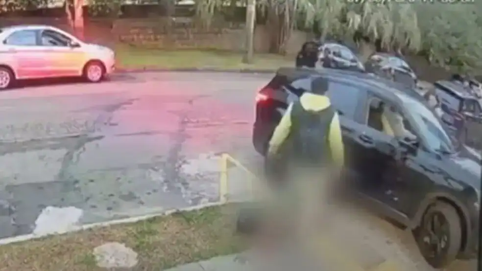 Jovem de 21 anos registra áudio ao ser atingida por bala perdida em ...