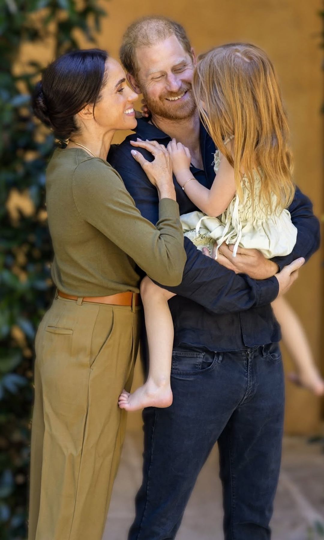 Meghan Markle's "Summer Holiday" Instagram post featuring her family's visit to Althorp House sparked widespread discussion among royal fans and critics.