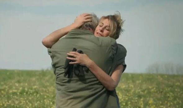 Jeremy Clarkson breaks down in tears after heartbreaking death at Diddly  Squat Farm