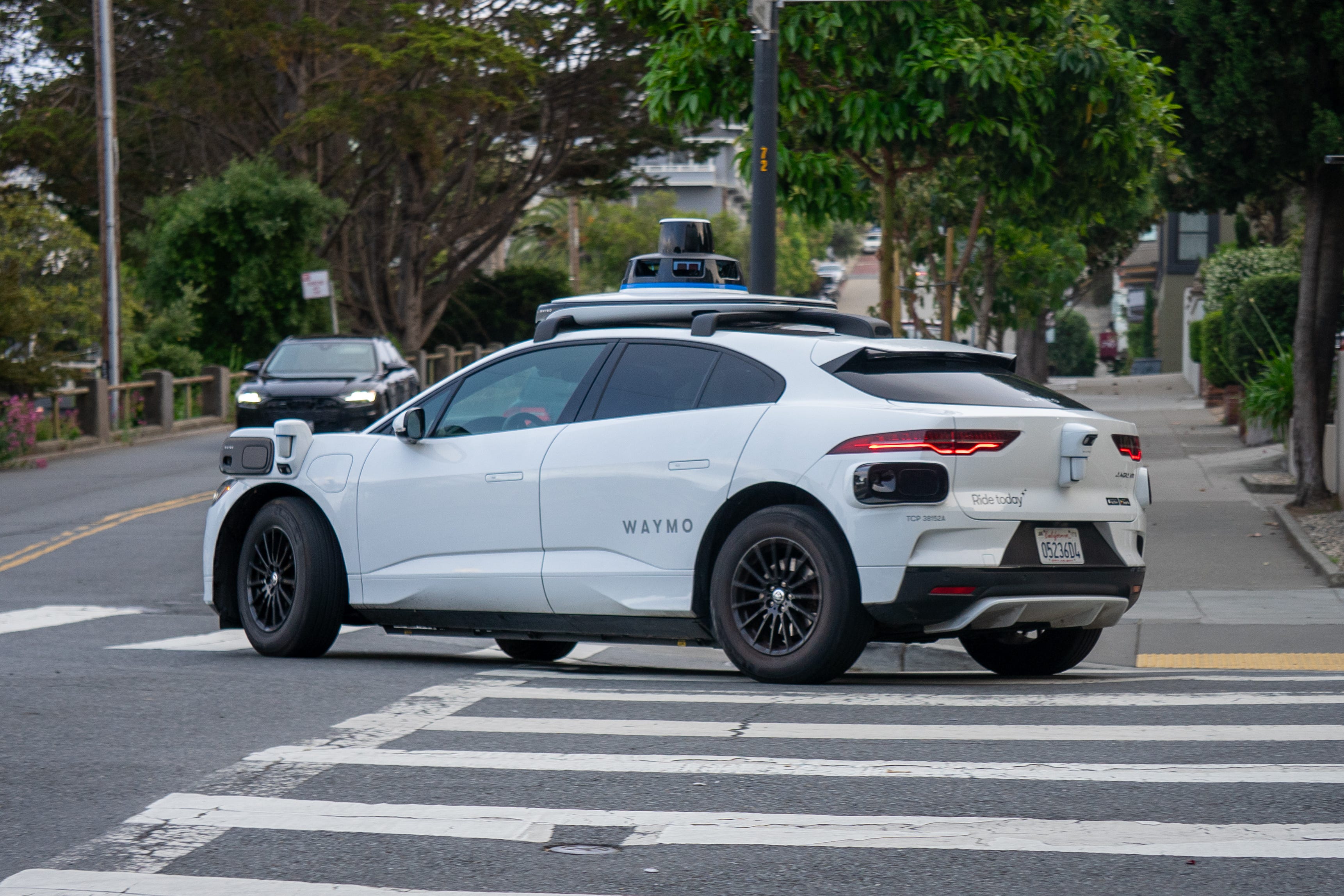 No way to Waymo. SF police still searching in robotaxi burglar