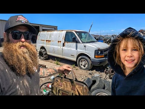 I turned a junkyard van into an epic adventure 🚐
