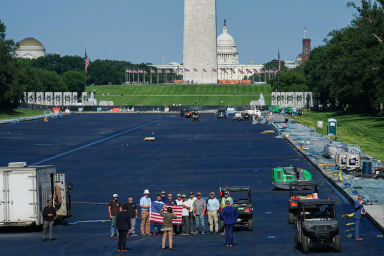 Water begins refilling Reflecting Pool after Trump's renovation to ...