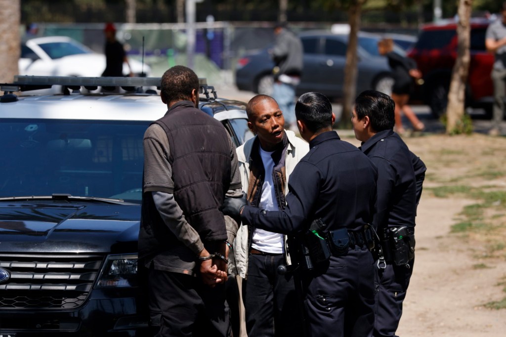 Drug-addled zombies rushed by cops in sweeping blitz of LA’s notorious ...