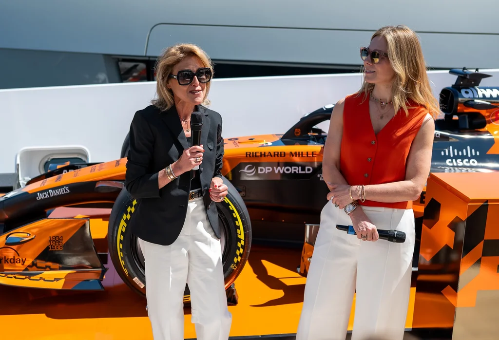 Lego designed a pair of 793piece helmets for McLaren’s 1,000th