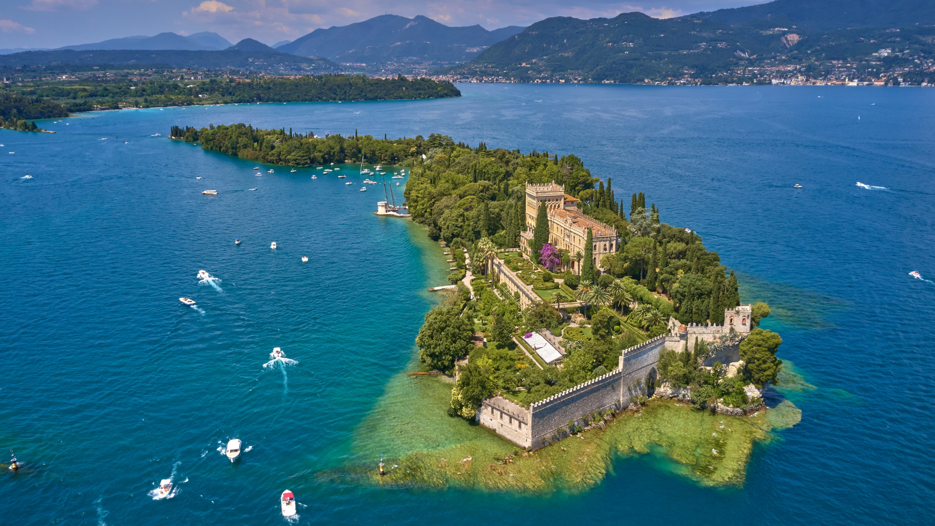In Italy, these 5 Lake Garda islands are the most beautiful in the ...