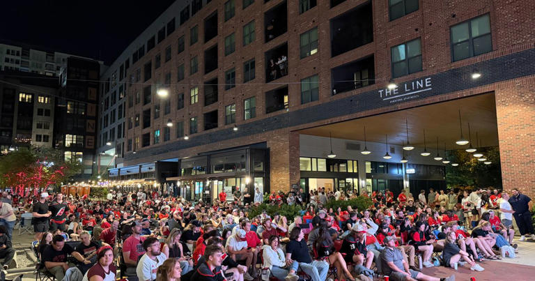 Canes fans flock to downtown Raleigh for dramatic Game 2 of the Stanley ...