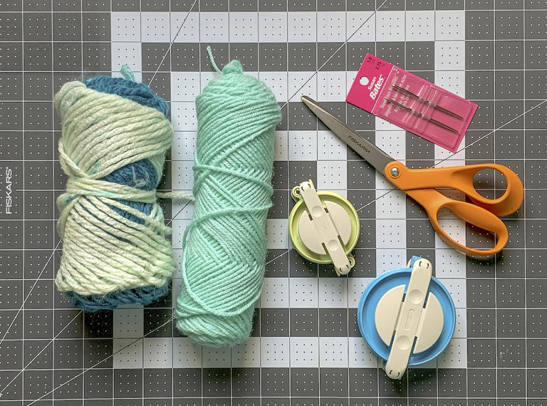 How to use a pom pom maker (step by step with video!)