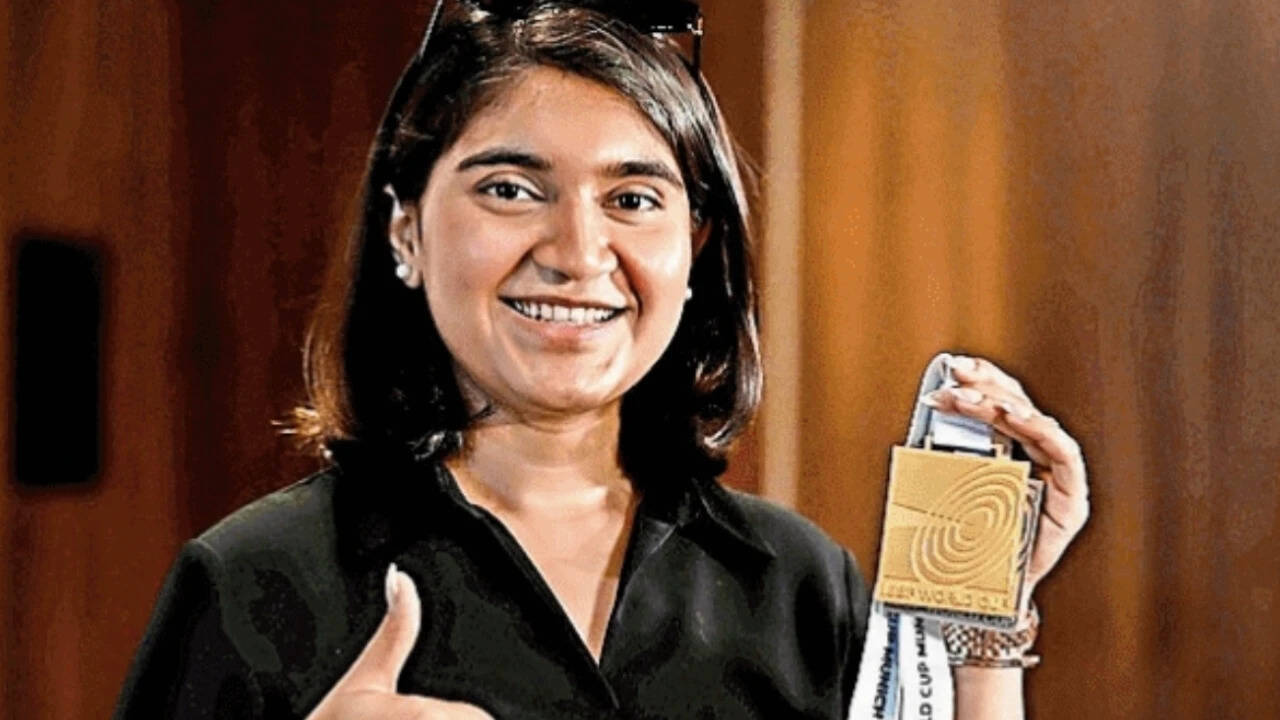 Esha Singh bounces back from Paris setback with 25m pistol world record ...