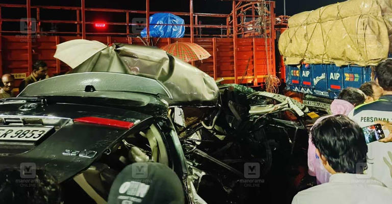 Three killed as car crashes into parked truck on NH 66 in Malappuram